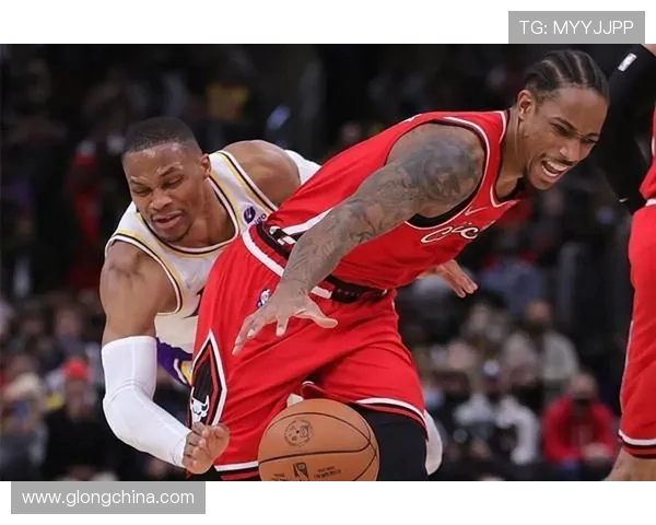 公牛与活塞激战正酣NBA直播精彩瞬间回顾与分析