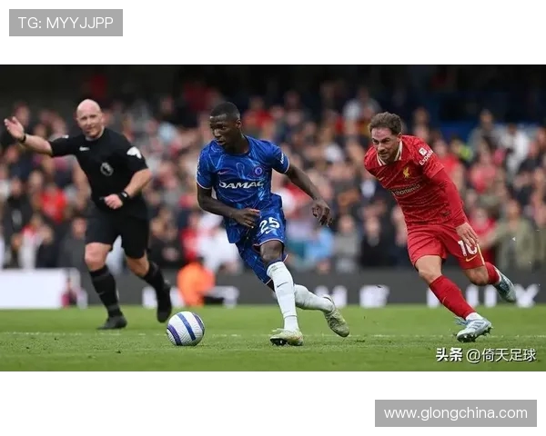 利兹联队与伯恩利的激烈对决展现英超球队的竞争魅力与战术较量 利兹联队与伯恩利的激烈对决展现英超球队的竞争魅力与战术较量