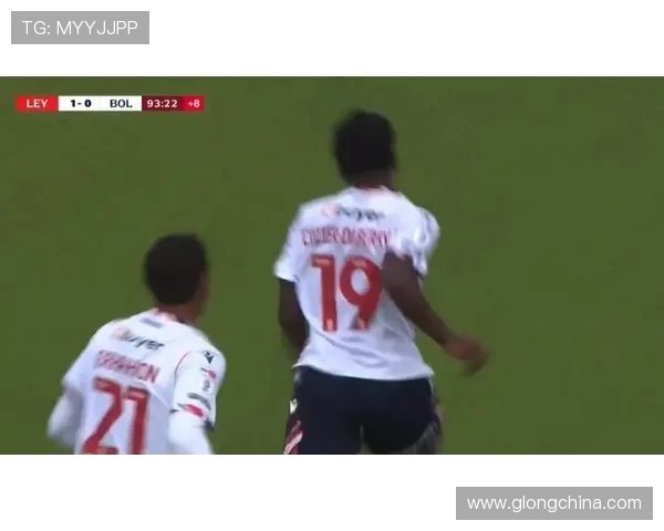 博尔顿与贝里精彩对决直播全程回顾与精彩瞬间分析