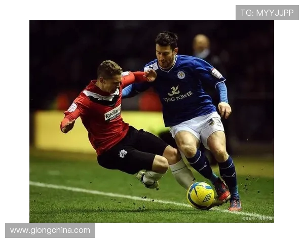 哈德斯对阵加的夫城精彩视频直播全程回放与赛后分析 哈德斯对阵加的夫城精彩视频直播全程回放与赛后分析