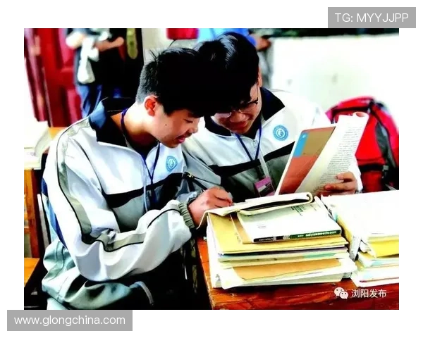 张帆的成长之路：从平凡少年到卓越领袖的奋斗故事