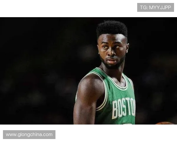 杰伦布朗：从篮球新星到NBA顶尖球员的成长之路
